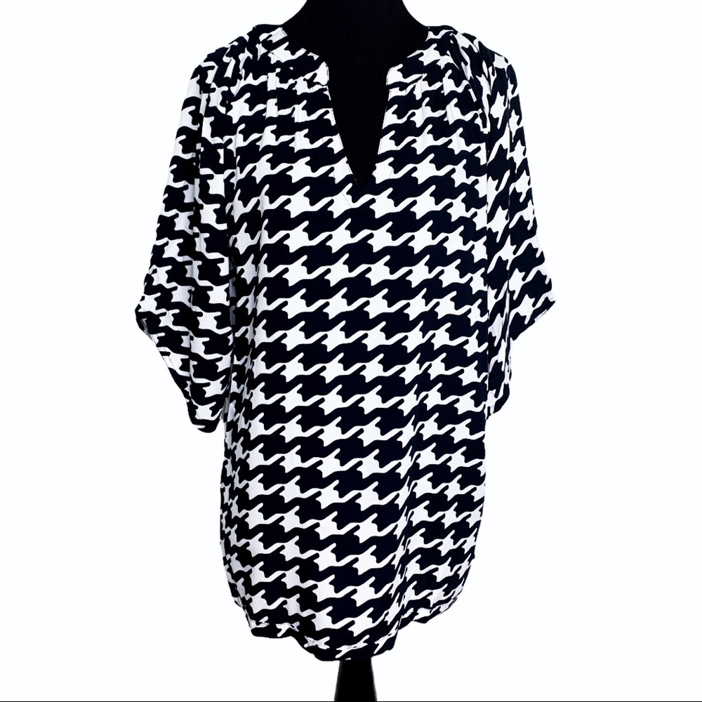 NWT Escapada Cartagena Top Medium Black White D245